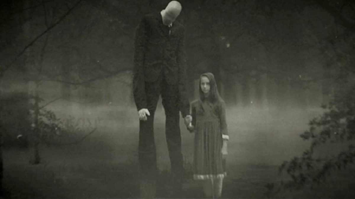 Beware the Slenderman (2016)